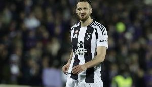 best365登录网页版-虚惊！热身赛加蒂主动要求换人&amp;一瘸一拐离场，图多尔：只是抽筋