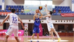 全国女篮锦标赛武汉赛区第二日综述：江苏、武汉、山东豪取连胜