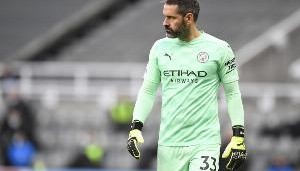 best365登录网页版-外媒：曼城邀请39岁卡森担任青训教练，但他打算继续球员生涯