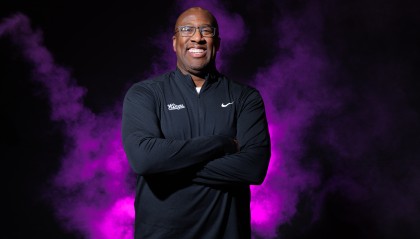 入驻大苹果城！迈克-布朗执教过的巨星：詹科库佛等人在列